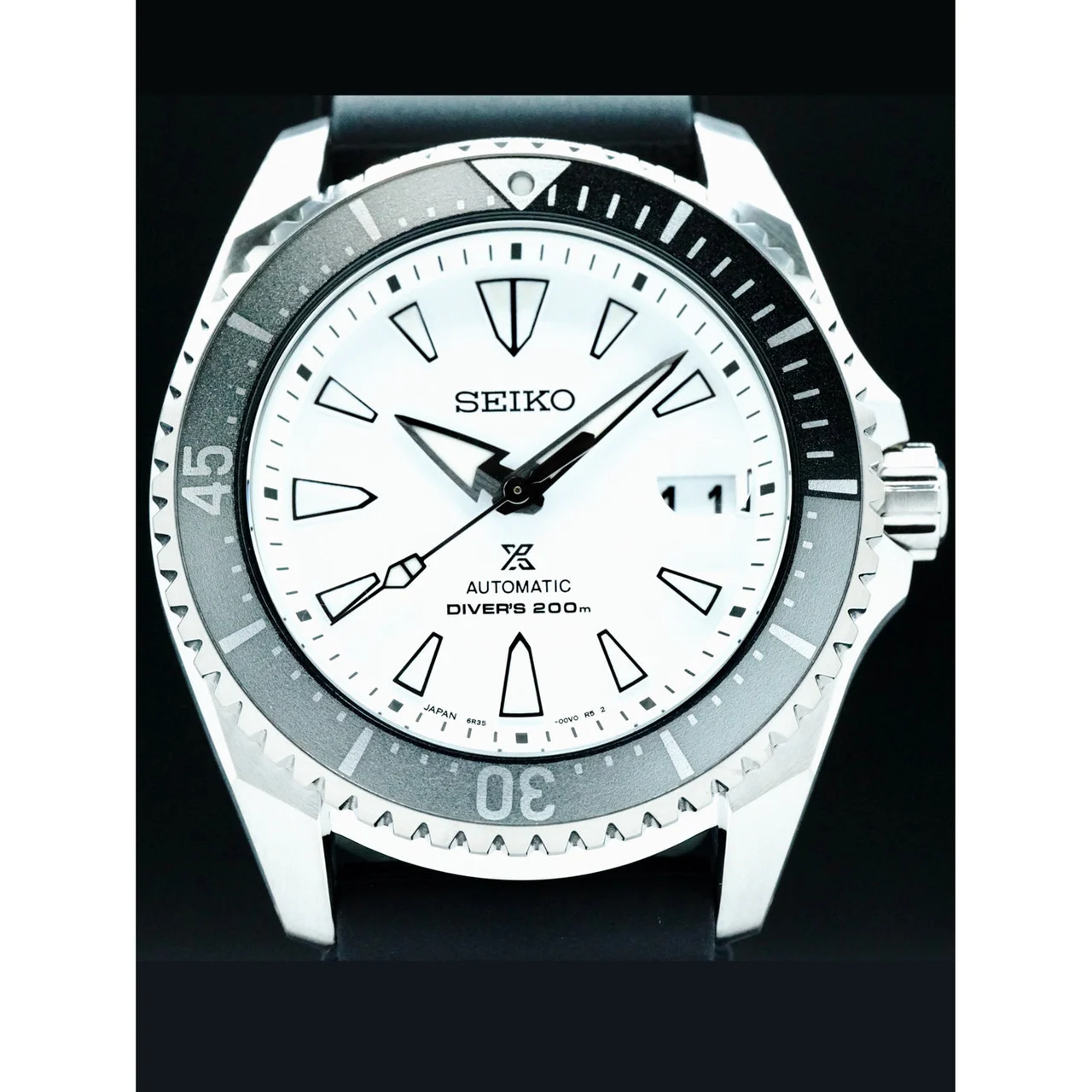 Seiko Prospex Diver's Shogun Titanium SPB191 43 mm kol saati