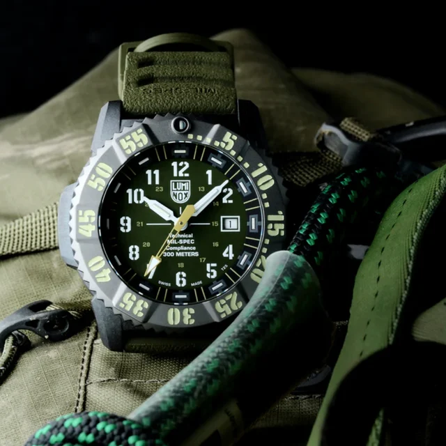 Luminox Mil-Spec LM3351.OLIVE.N kol saati