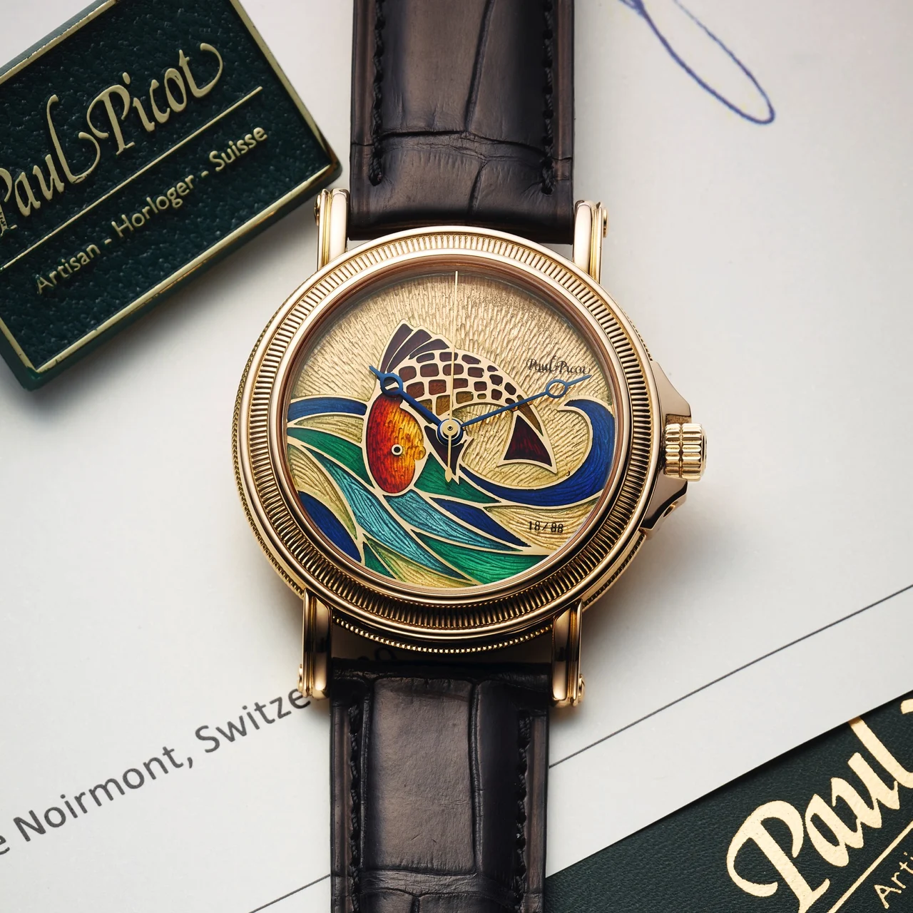 Paul Picot "The Fish" Gold & Champleve Paul Picot The Fish Gold Champleve P4017 kol saati