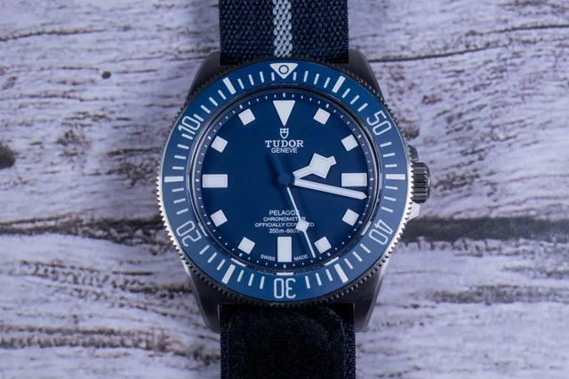 Tudor Pelagos M25707B/22 kol saati