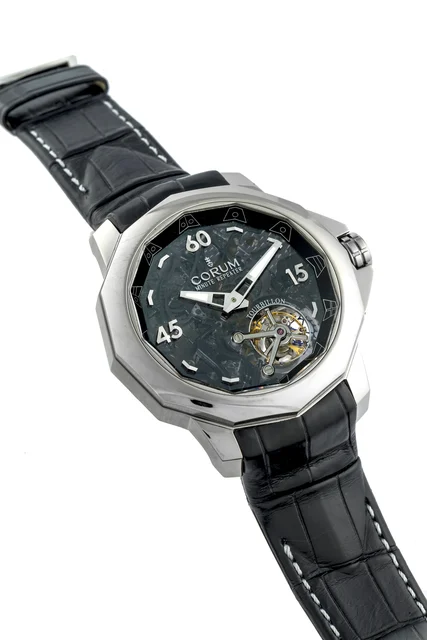 Corum Admiral's Cup Minute Repeater & Tourbillon 01.0088 kol saati
