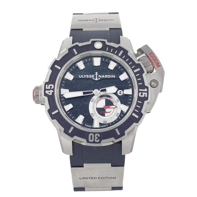 Ulysse Nardin Diver 700-01384 kol saati