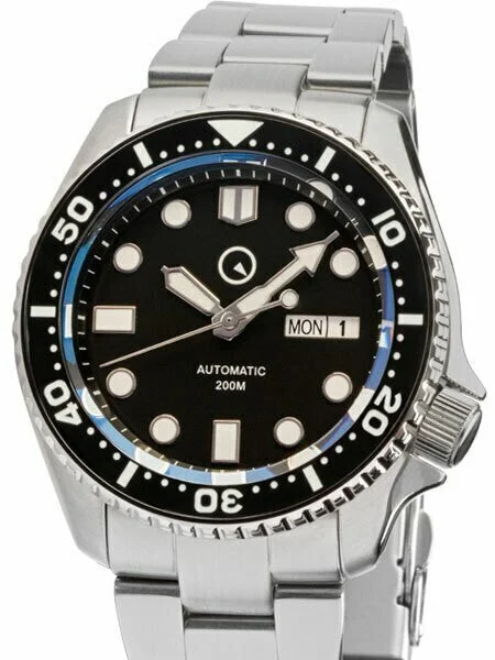 Islander Scratch and Dent - Automatic Dive Watch with Bracelet, AR Sapphire Crystal, Lumin