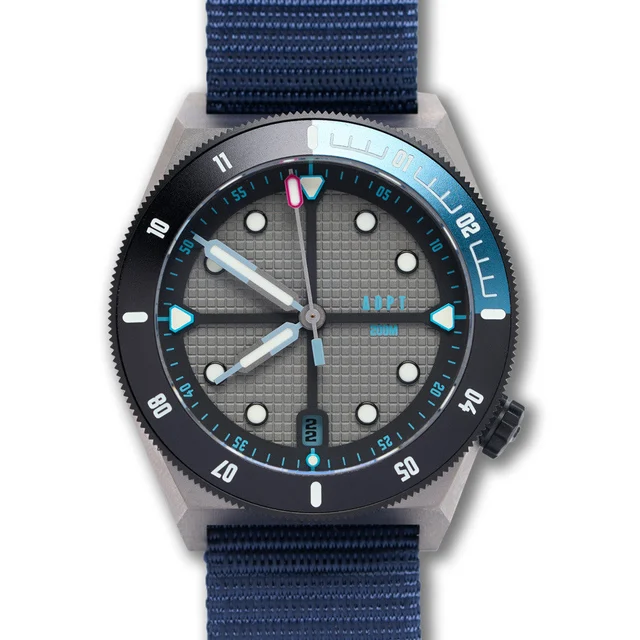 ADPT Series 1 Titanium Field Watch with Carbon Gray Dial # -C ADPT-C kol saati