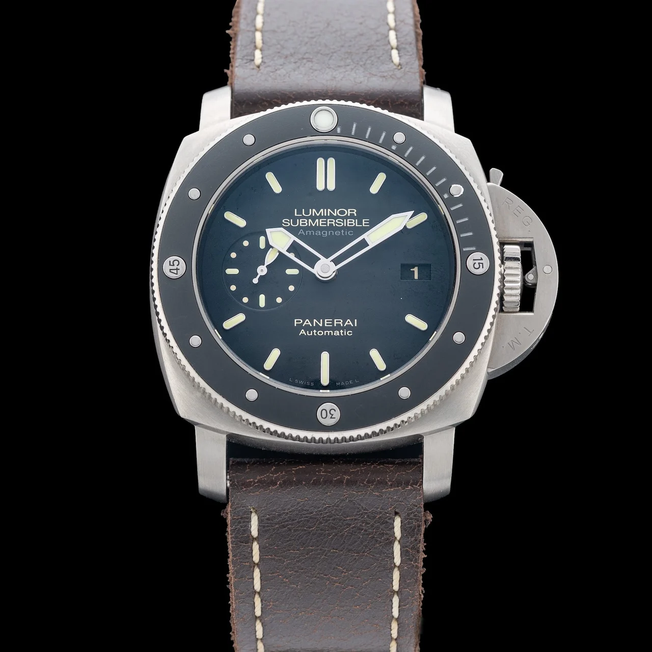 Panerai Luminor Submersible 1950 3 Days Automatic PAM00389 210009N37863 47 mm kol saati
