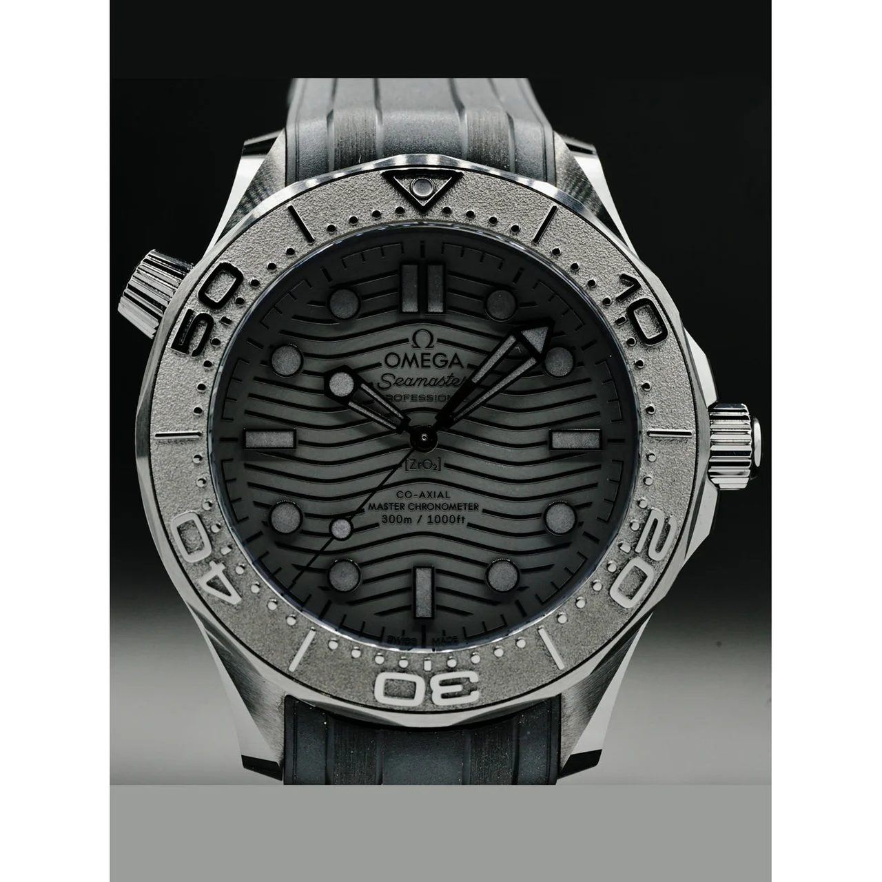 OMEGA Seamaster Diver 300 Black Ceramic Black Dial 210000053211 43.5 mm kol saati