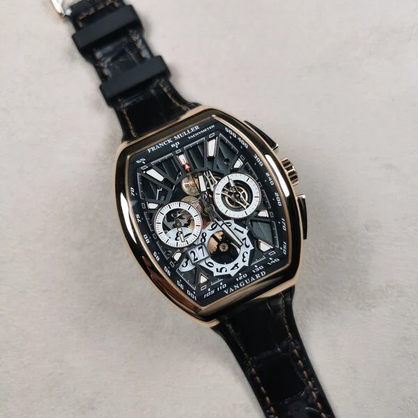 Franck Muller Vanguard Grand Date 45 mm kol saati
