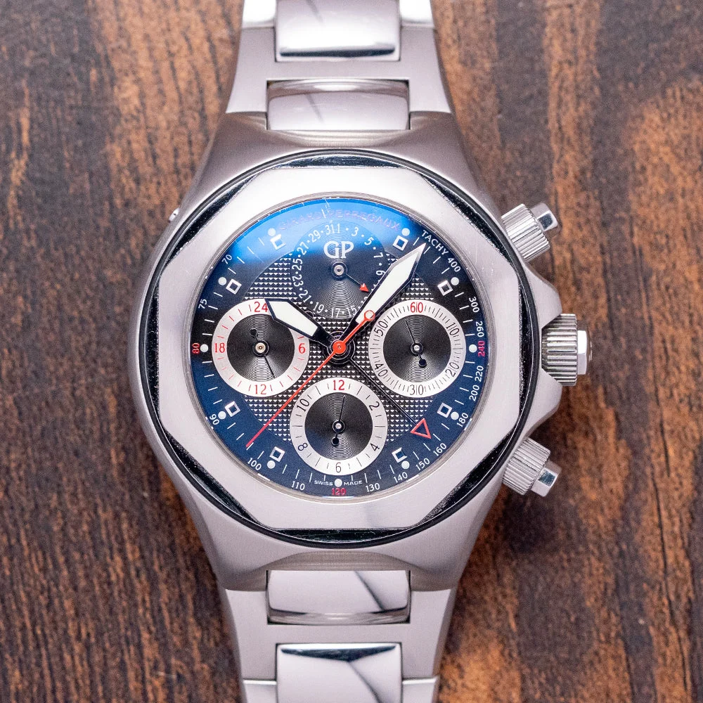 Girard-Perregaux Laureato 80180-1-11-6516 44 mm kol saati