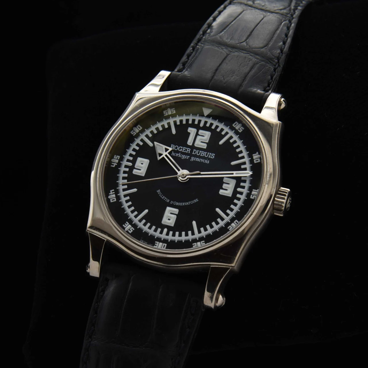 Roger Dubuis Daniels 43 mm kol saati