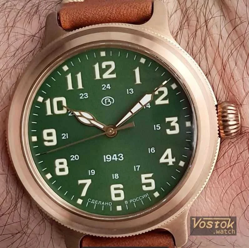 Vostok Vostok 55828B 44 mm kol saati