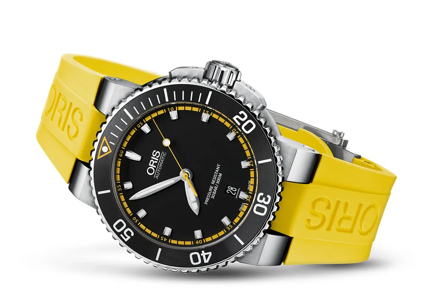 Oris Aquis Date 01 733 7653 4127-07 4 26 33EB 43 mm kol saati