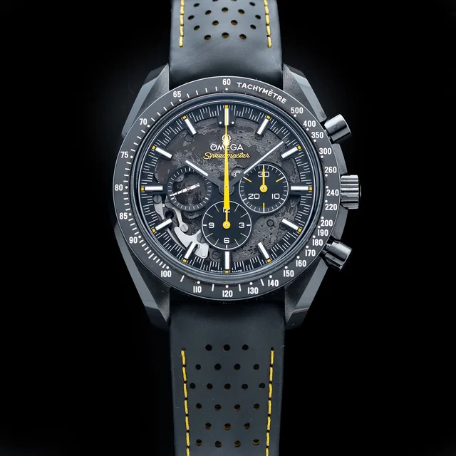 OMEGA Speedmaster Dark Side Of The Moon Apollo 8 POC210009N34025 kol saati