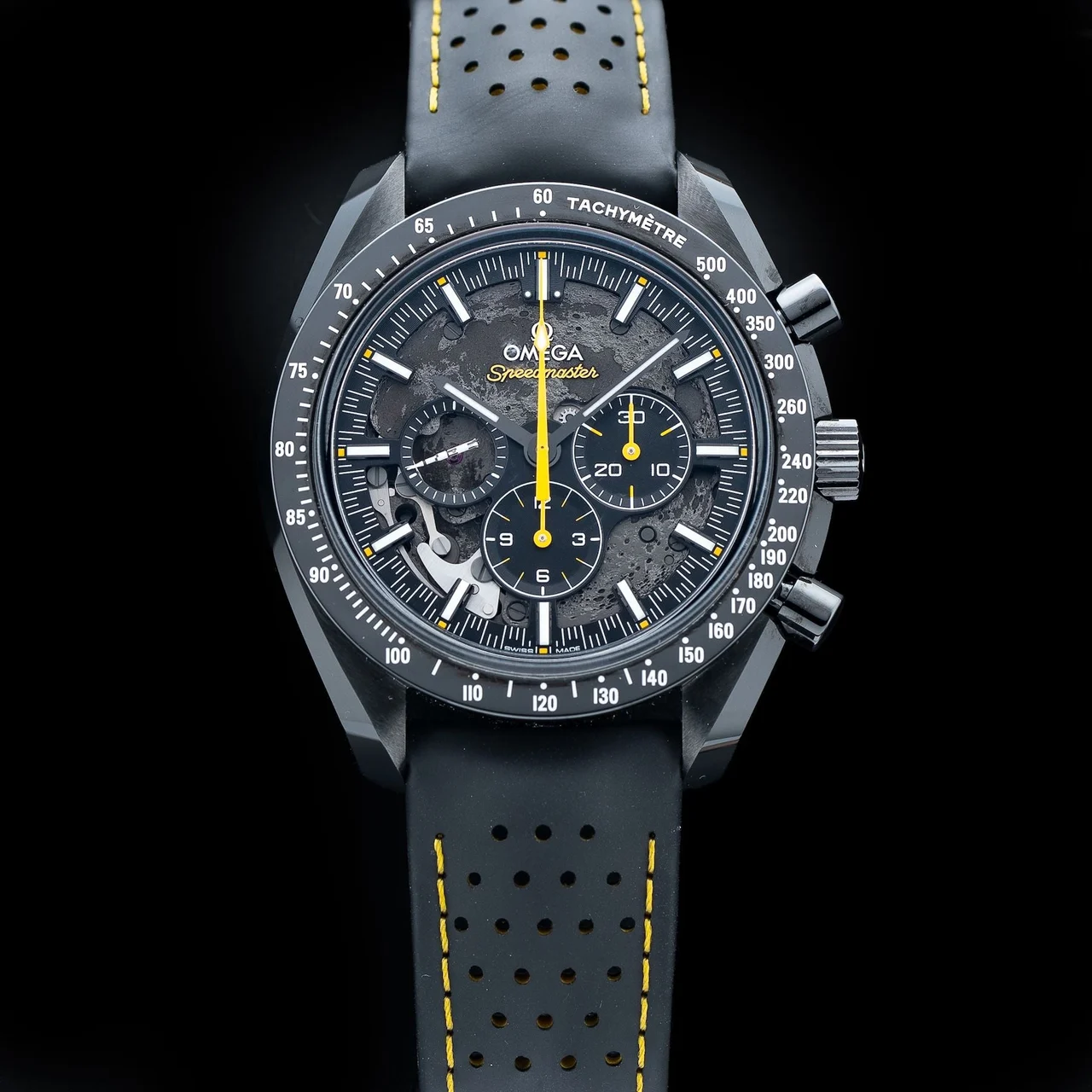 OMEGA Speedmaster Dark Side Of The Moon Apollo 8 POC210009N34025 kol saati