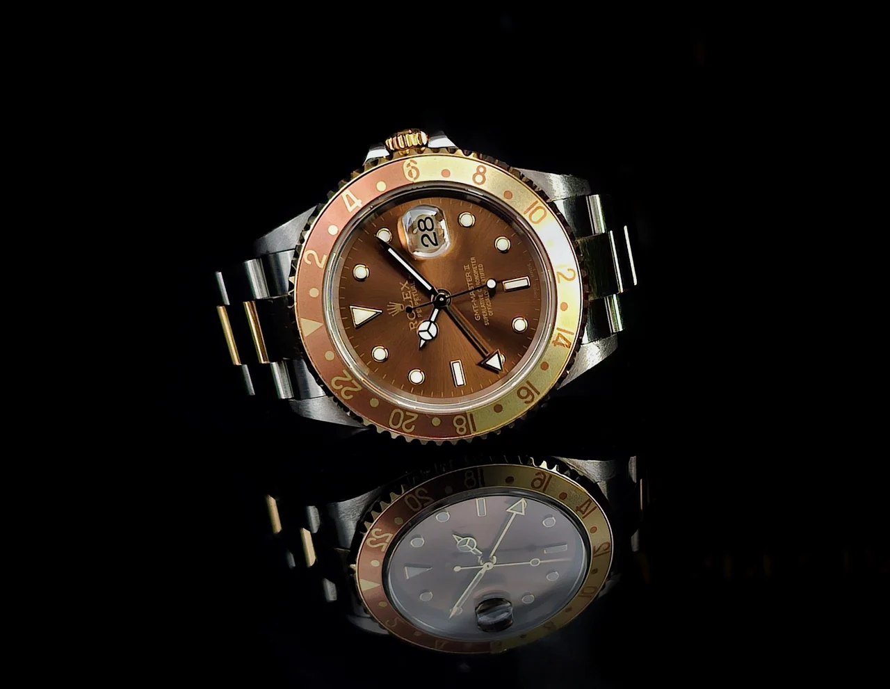 Rolex GMT-Master II 116710LN-2-1-1 40 mm kol saati