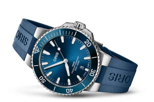 Oris Aquis Date 01 733 7787 4135-07 4 22 35FC kol saati