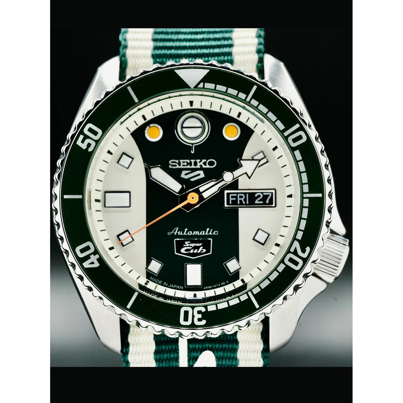 Seiko Sports Honda Cub SRPJ49 210000034409 42 mm kol saati