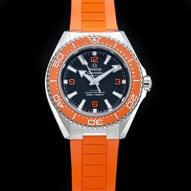 OMEGA Planet Ocean 217.32.42.21.01.004 210009N36228 kol saati