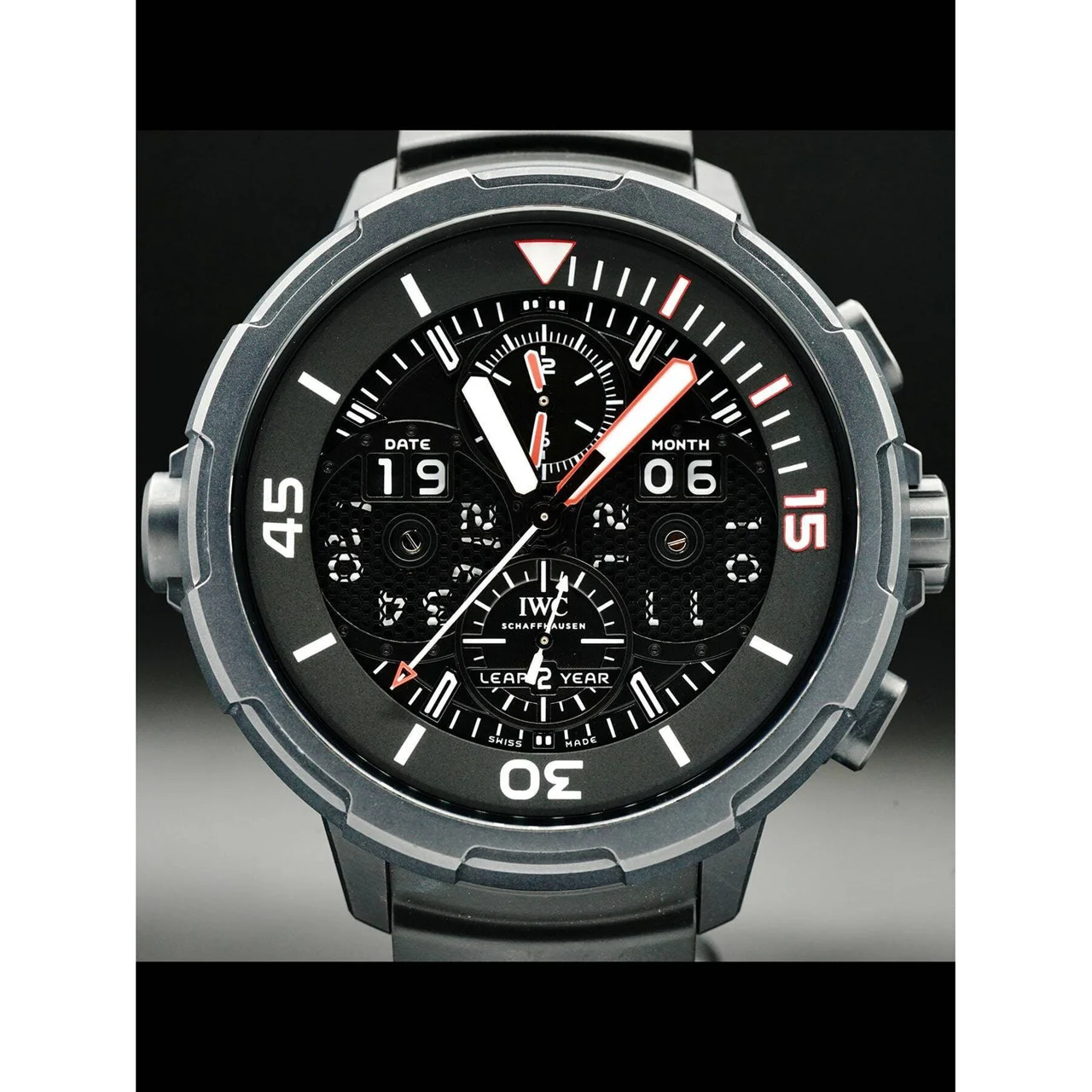Bell & Ross IWC Aquatimer Perpetual Calendar Digital IW379403 210000024497 49 mm kol saati