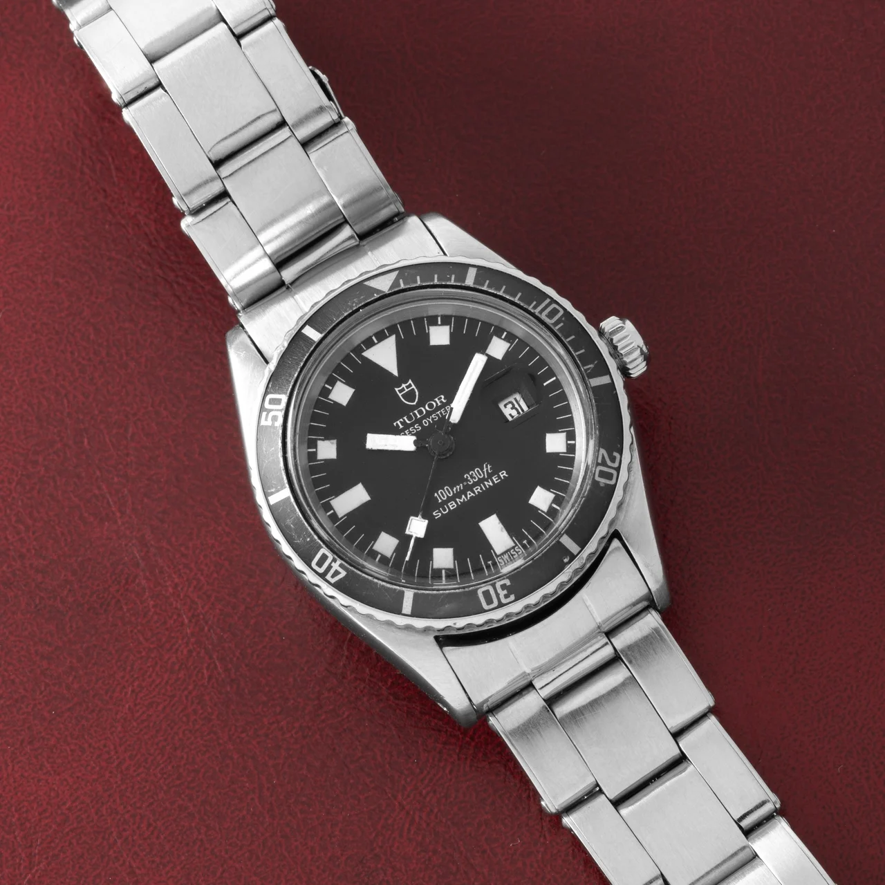 Tudor Submariner 40992483 31 mm kol saati