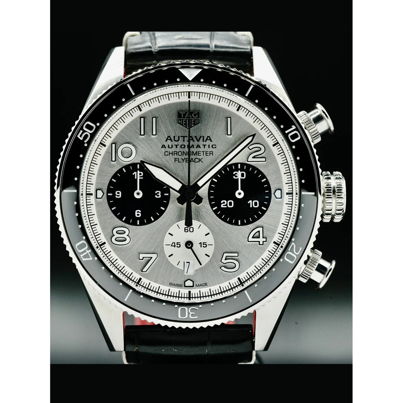 Tag Heuer Autavia CBE511B.FC8279 210000034888 42 mm kol saati