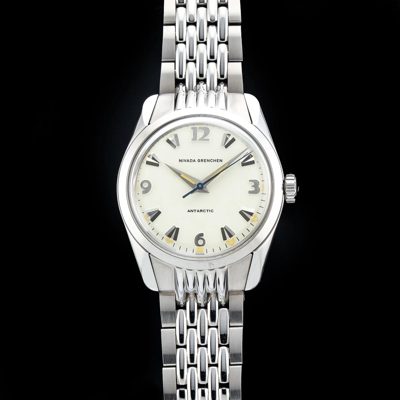 Nivada Grenchen Antarctic 35mm Eggshell Beige Luminova 35001M04 210009N36722 35 mm kol saati