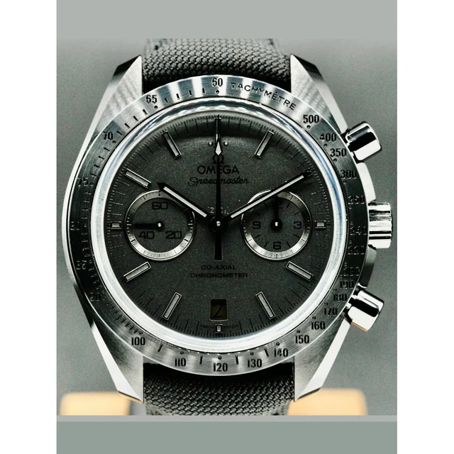 OMEGA Speedmaster Moonwatch Professional Dark Side of the Moon 210000046567 kol saati