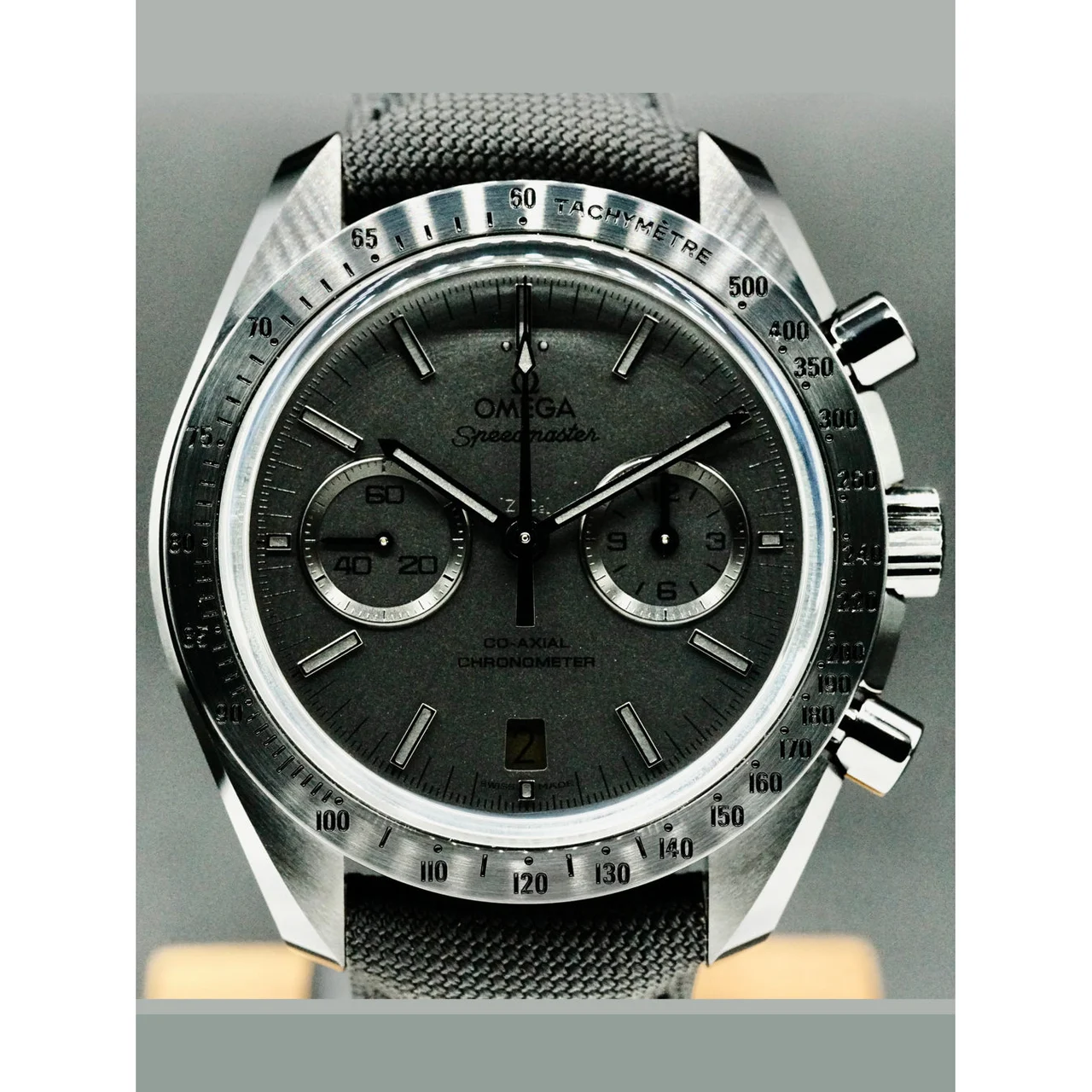 OMEGA Speedmaster Moonwatch Professional Dark Side of the Moon 210000046567 kol saati