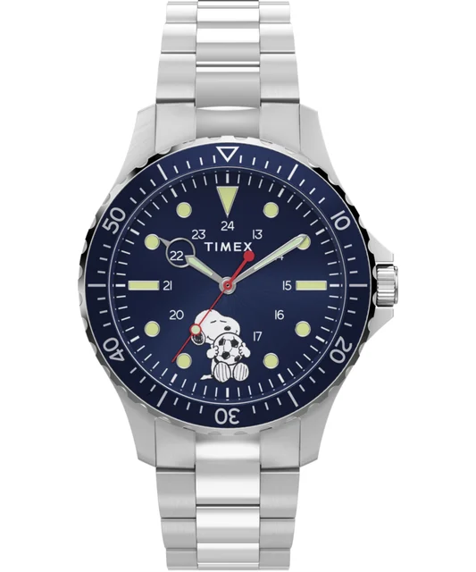 Timex Peanuts® x Navi Snoopy Soccer 41mm Stainless Steel Bracelet Watch TW2Y53900 kol saat