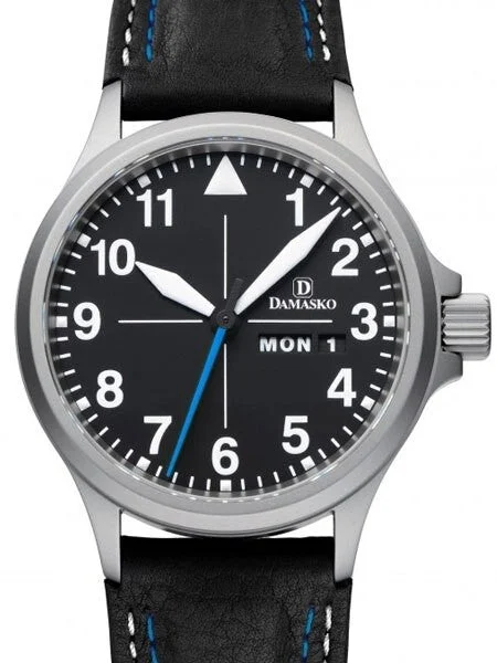 Damasko Swiss ETA Automatic with a 40mm Bead-Blasted Case, Black Dial #DA38 40 mm kol saati
