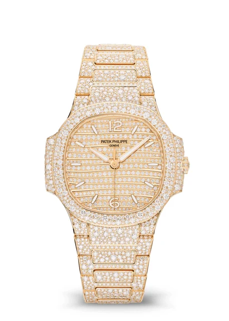 Patek Philippe Nautilus 7118 7118/1450R-001 kol saati