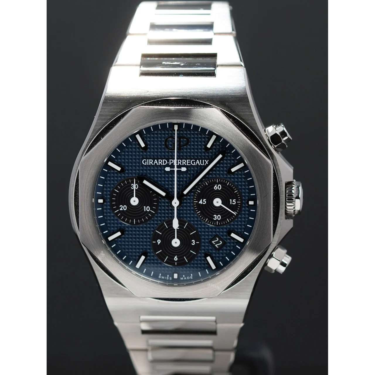 Girard-Perregaux Girard Perregaux 81020-21-3311-1GM Laureato Chronograph Aiiro 210009N31686 42 mm kol saati