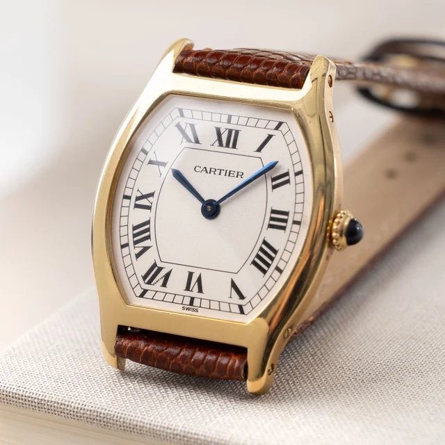 Cartier Tortue W-2503 kol saati