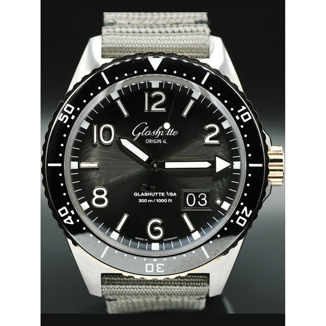 Glashutte Original Glashütte Original SeaQ Panorama Date Two-Tone 1-36-13-04-91-34 NAP2100