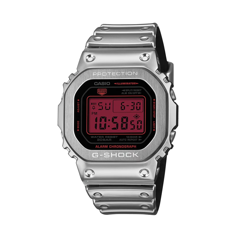 G-SHOCK Digital Quartz 43.2mm - Black on Resin Band GM5600YRA-8 43.2 mm kol saati