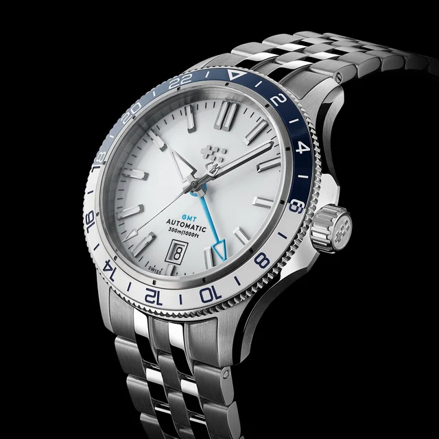 Christopher Ward Trident GMT 300 C60-40AGM31S0BW0-RBB kol saati