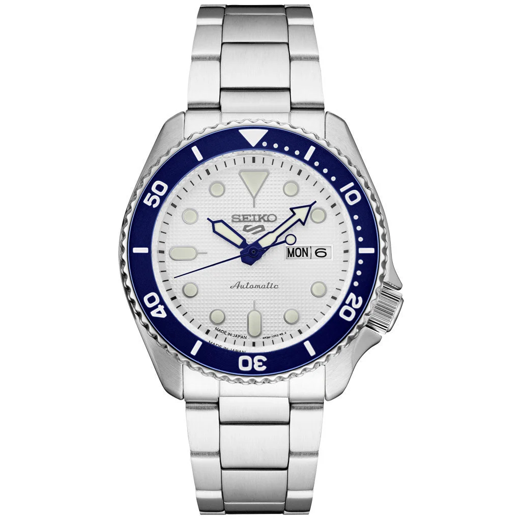 Seiko Sports 24-Jewel Automatic Watch with Textured White Dial and SS Bracelet #SRPG47 45.5 mm kol saati
