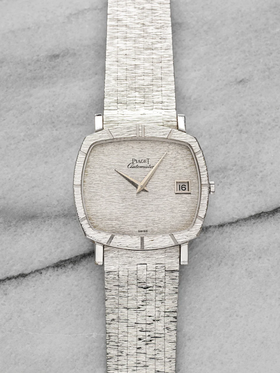 Piaget Piaget 10026 32 mm kol saati