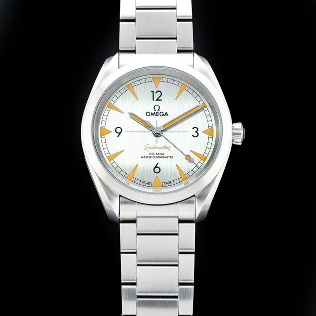 OMEGA Railmaster Co-Axial Master Chronometer 40mm Grey Dial 210009N35225 kol saati