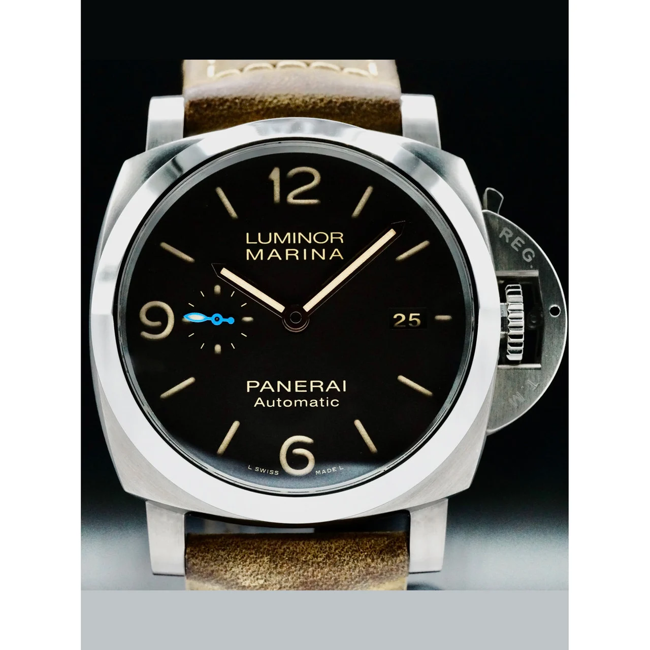 Panerai Luminor Marina 210000058936 44 mm kol saati