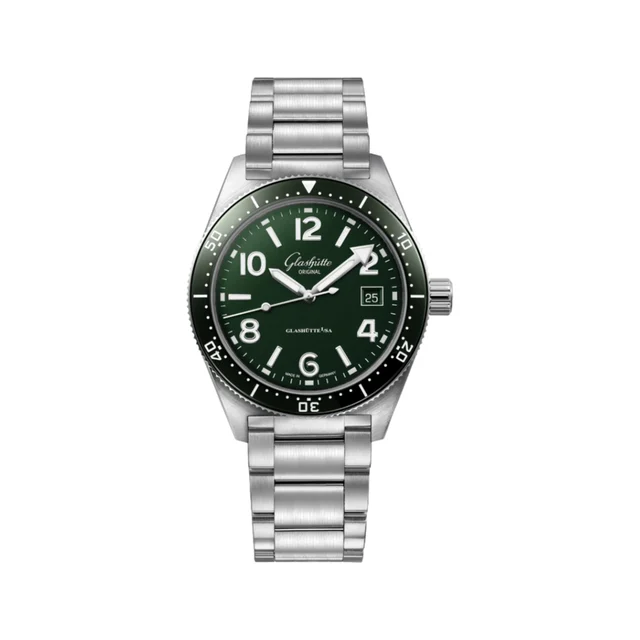 Glashutte Original SeaQ Sapphire Caseback 39.5mm - Varnish Reed Green on Bracelet 1-39-11-