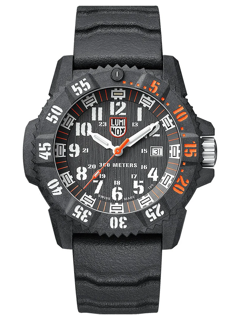 Luminox Master Carbon Seal X.3801.C 46 mm kol saati
