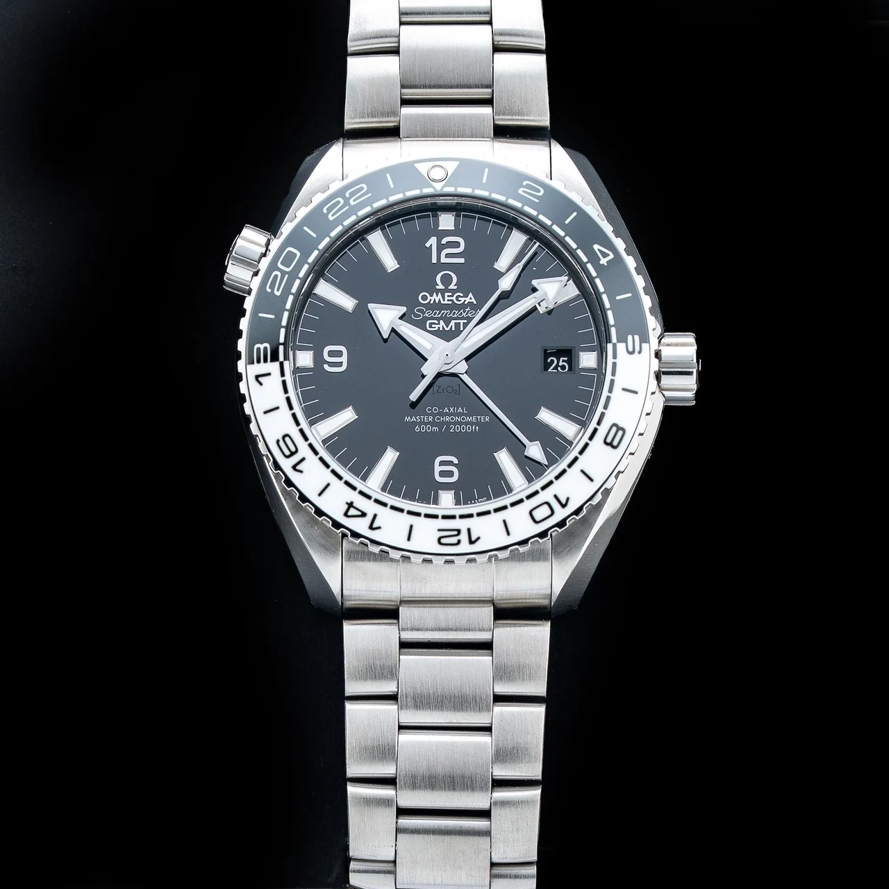 OMEGA Seamaster Planet Ocean 215.30.44.22.01.001 210009N34438 kol saati