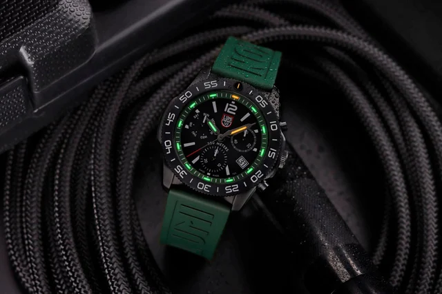 Luminox Pacific Diver XS.3147 kol saati