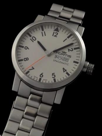 Fortis Spacematic 41 mm kol saati