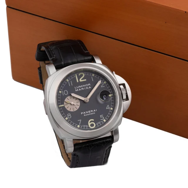 Panerai Switzerland PAM 00086 kol saati