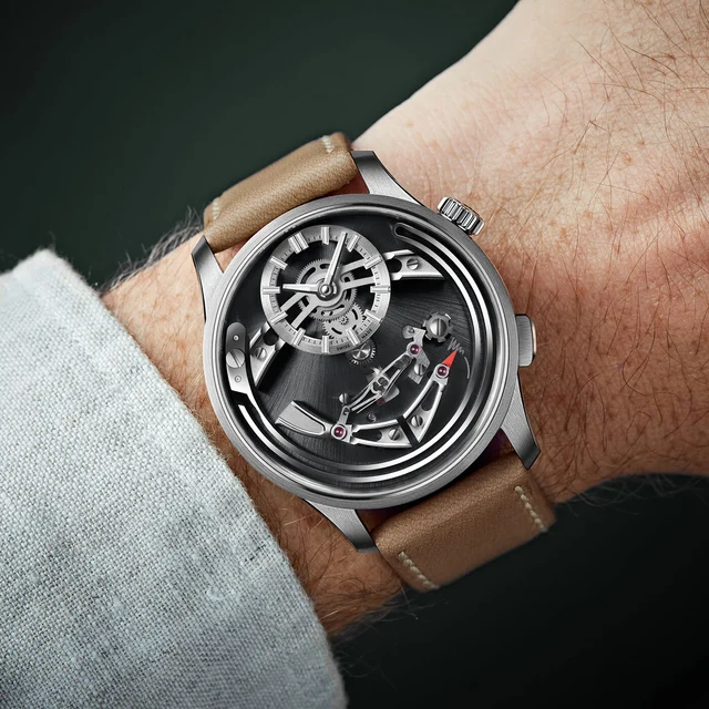 Christopher Ward Bel Canto C01-41APT0-T00K0-VC kol saati
