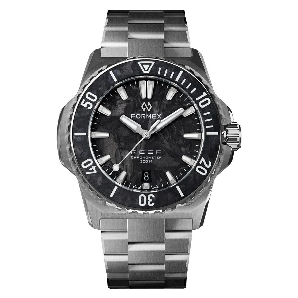 Formex Reef 39.5mm Dive Watch with Forged Carbon Dial and Bezel #2201.1.6399.100 39.5 mm kol saati