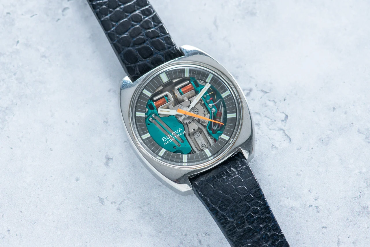Bulova Accutron 40991724 38 mm kol saati