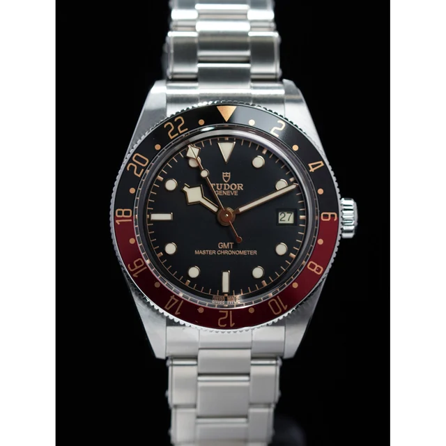 Tudor Black Bay 58 GMT 210009N30692 kol saati