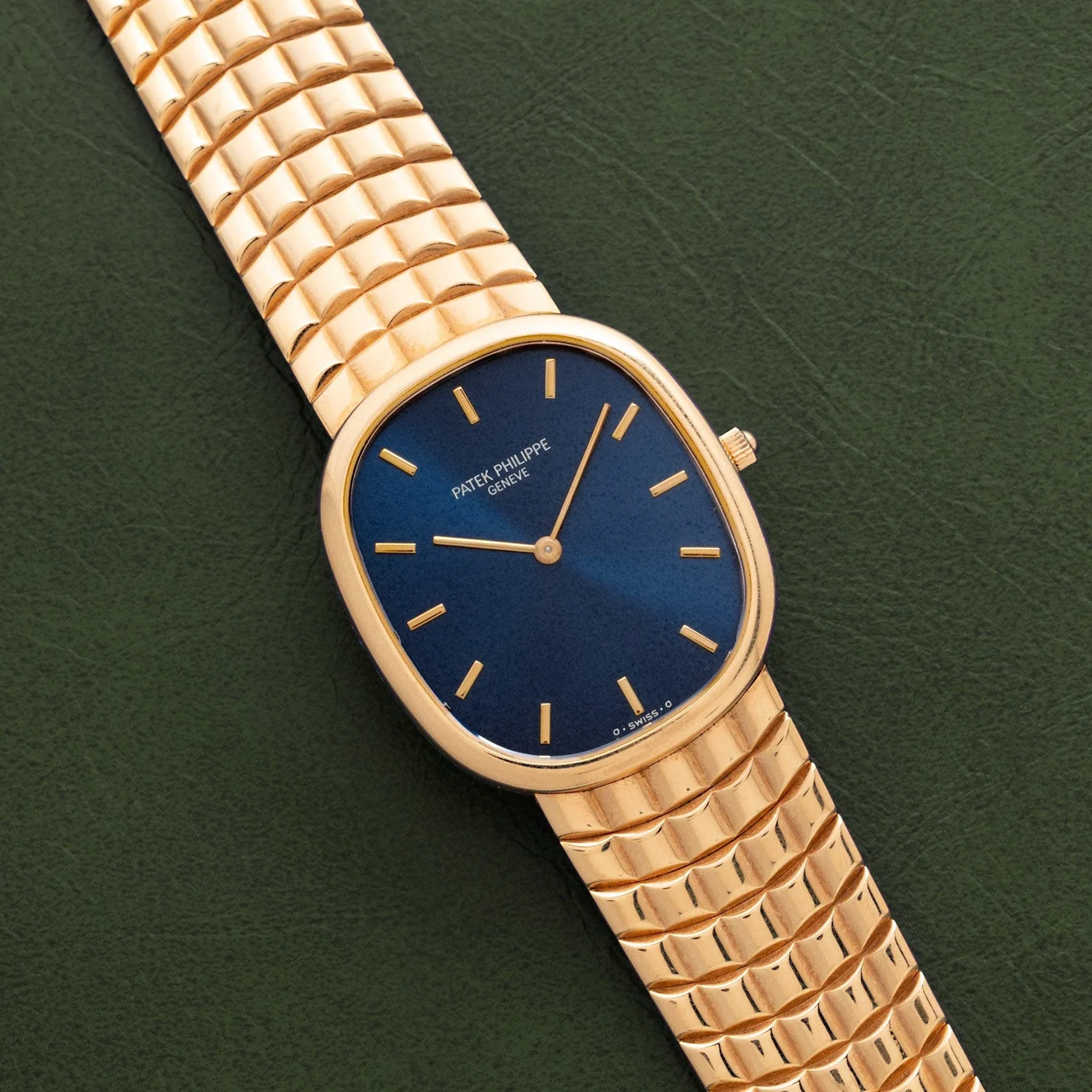 Patek Philippe Golden Ellipse 40930526 36 mm kol saati
